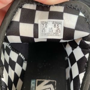 Vans ultrarange gore shoes